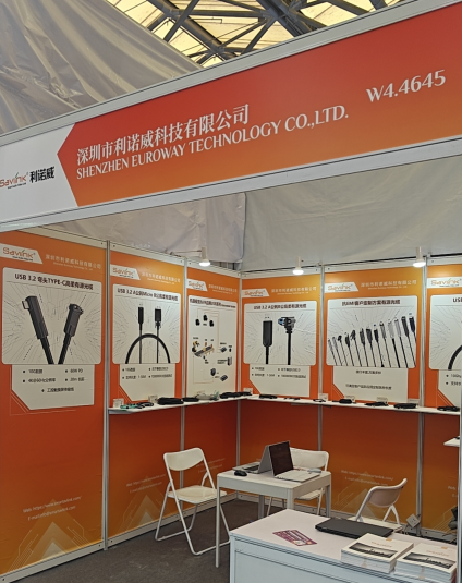 利诺威亮相上海视觉展：高柔有源光缆赋能机器视觉，重塑工业传输新标杆